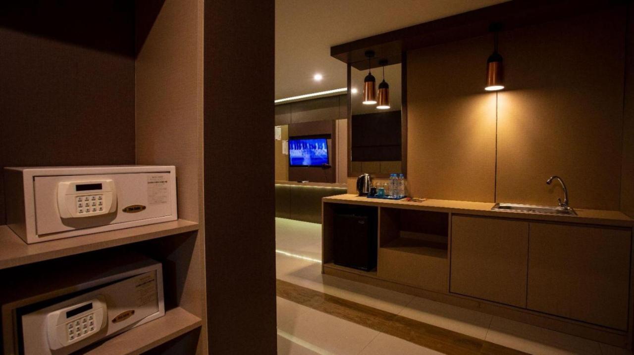 Grande Classic By Goad Avadhess Hospitality 1 Km Walking Street Pattaya Beach Exterior photo